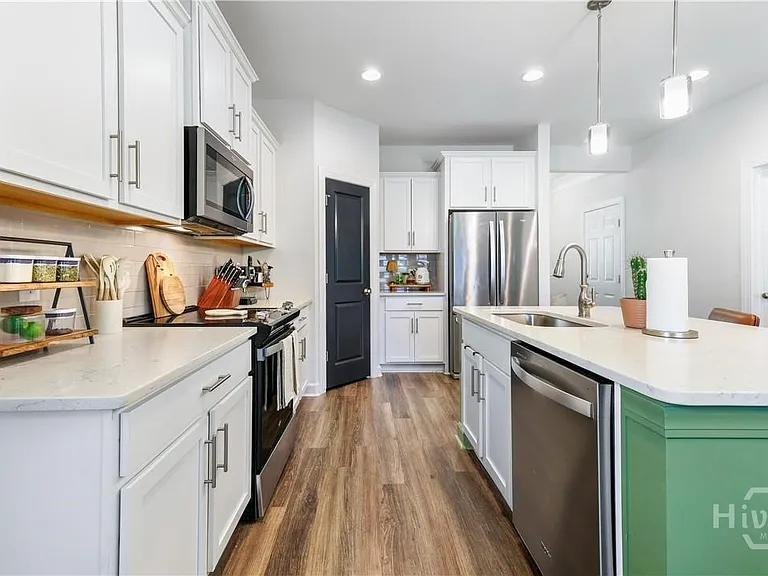 119 Waterside Ln — Photo 12