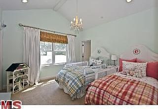 2nd image of 1117 Kagawa St