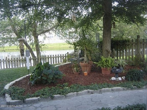 5th image of 1747 Branch Vine Dr W