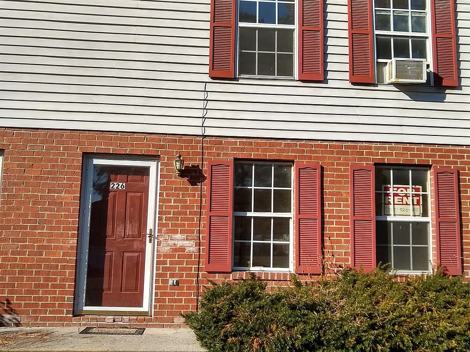 1st image of 226 Carroll Dr