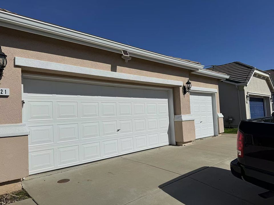 2nd image of 1421 Croydon Ct