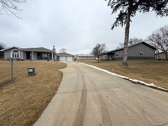 3rd image of 5406 Main St