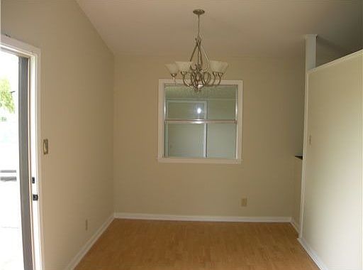 4th image of 2010 Dupont Dr