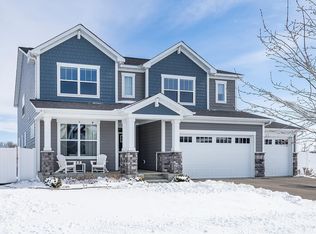 145 Maple Ter, Waconia, MN 55387