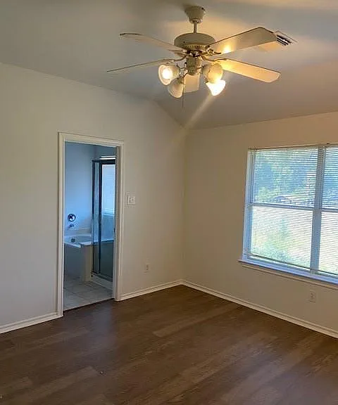 2926 Loganberry Park Ln — Photo 7