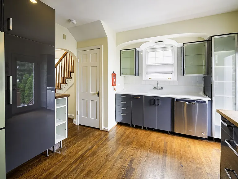 4441 Brandywine St NW — Photo 14