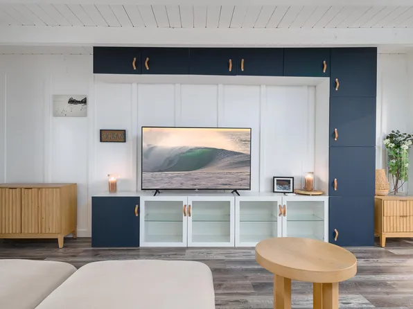 2448 Sarbonne Dr, Oceanside, CA 92054