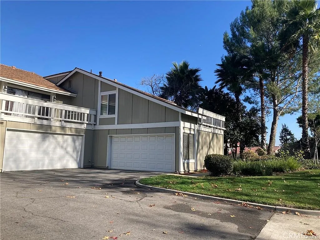 4 bed, 1695 sqft, $3,600 — Photo 1