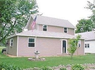 9085 Newton St, Grinnell, IA 50112