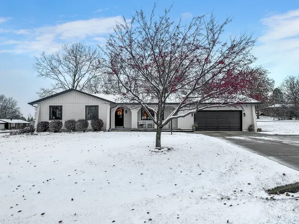 1116 Lark St, Freeport, IL 61032