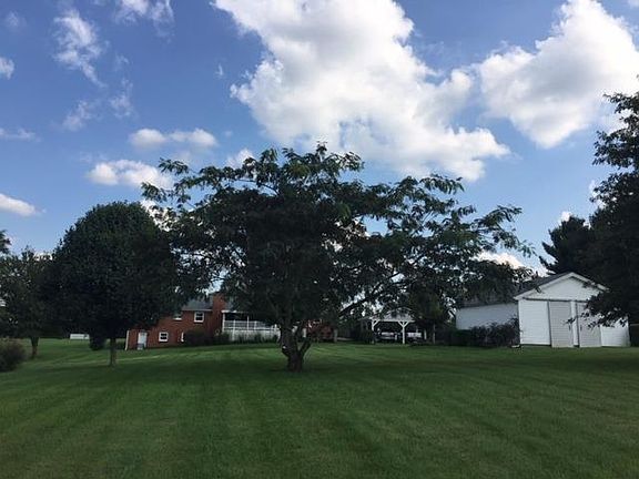 3rd image of 203 Kirk Dr