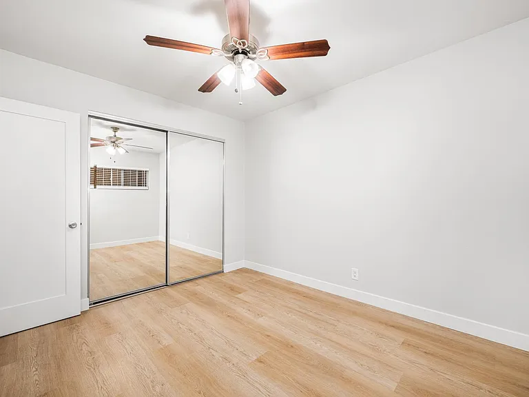 1750 Coronado Ave #6 — Photo 15