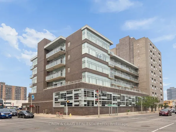 44 Bond St W Unit 305, Oshawa, ON L1G 6R2