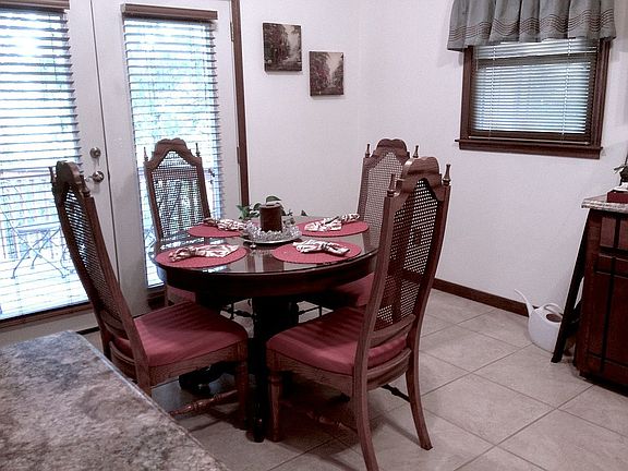 Breakfast Nook