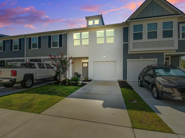 478 Trotters Ln, Moncks Corner, SC 29461