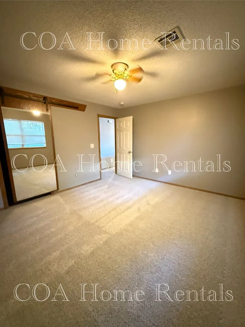 Mulvane Kansas Duplex — Photo 4