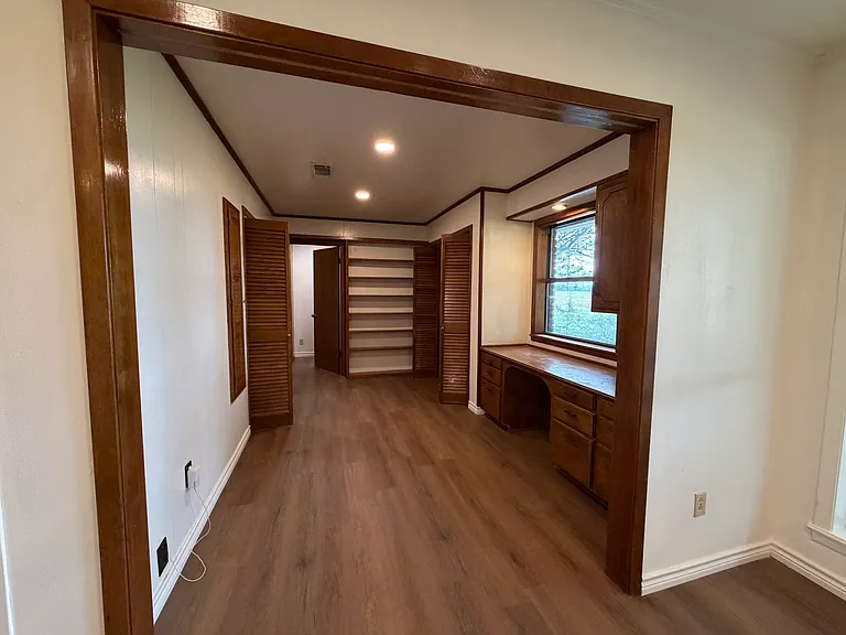 5166 Interstate Highway 30 Service Rd — Photo 28