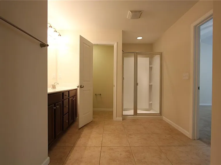 2132 Greencrest Cir — Photo 31