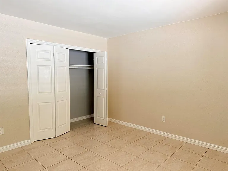 12420 Peconic Ct #12424 — Photo 20