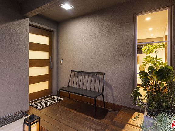 3rd image of 4844 Floristan Ave