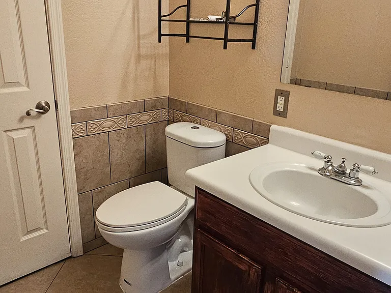 1422 E Avenida Isabela — Photo 12