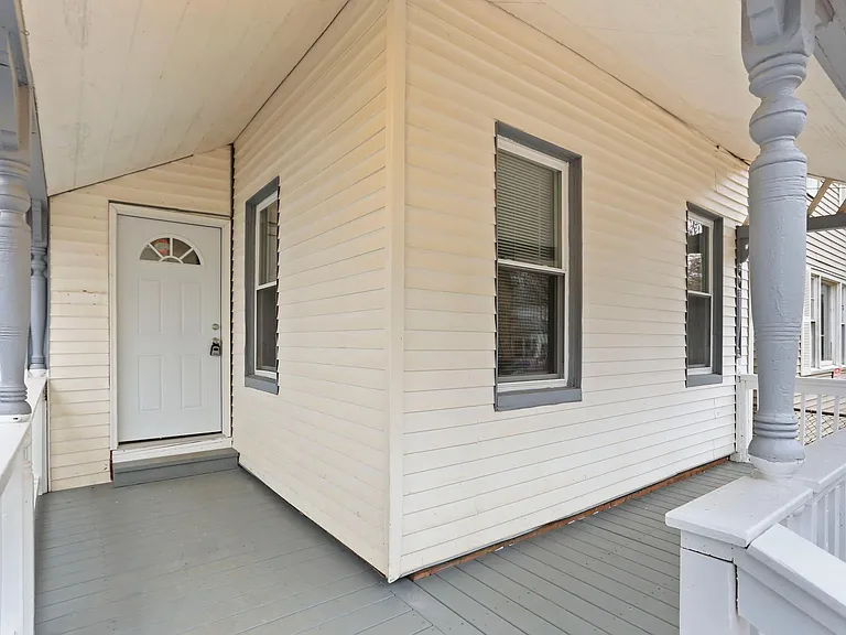 393 Huntington St — Photo 28