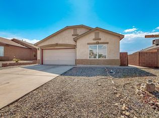 99 Avenida Jardin, Los Lunas, NM 87031