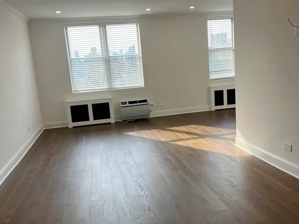 31-85 Crescent Street image 16 of 29