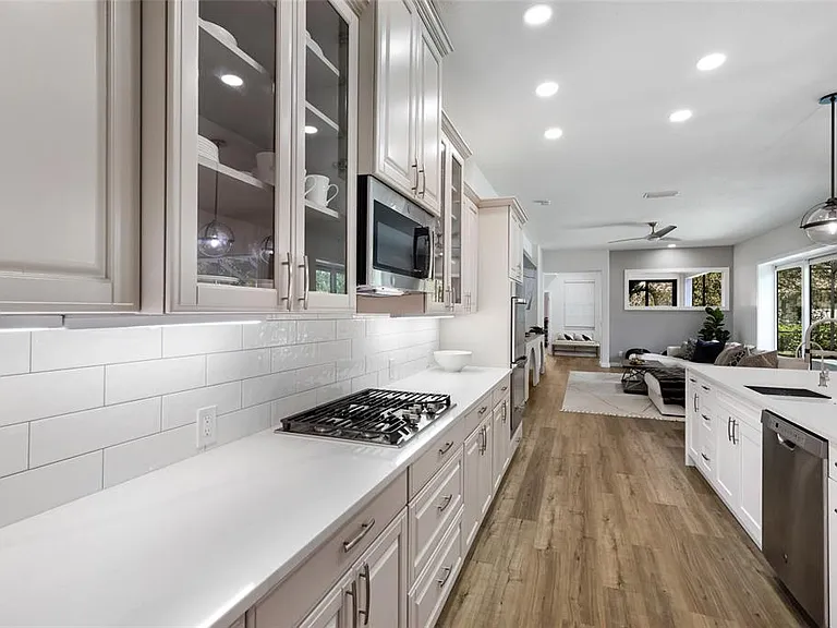 8009 Royal Birkdale Cir — Photo 23