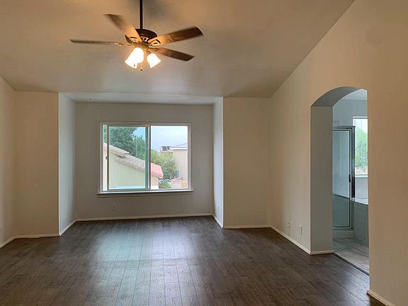 3rd image of 13908 Rogers Ln