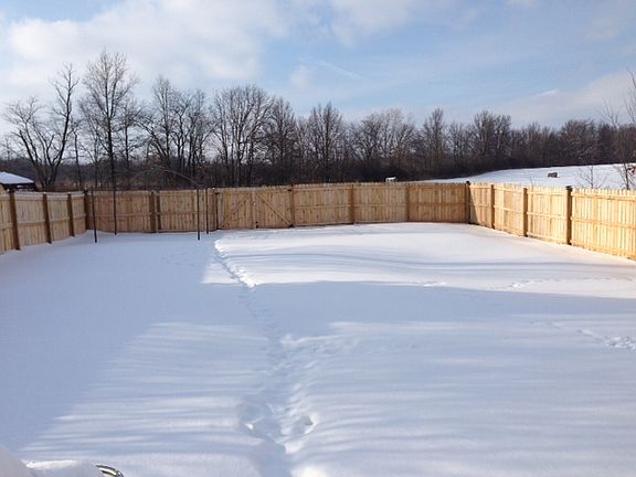 4th image of 1727 Milington Way