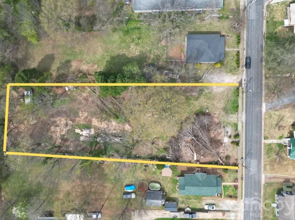 2052 N College Ave, Newton, NC 28658