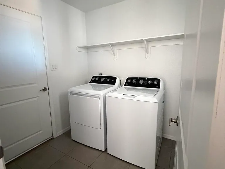 4792 E Udall Ln — Photo 9