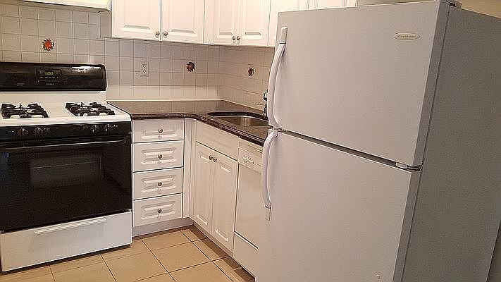 1st image of 25-36 27th St #3F