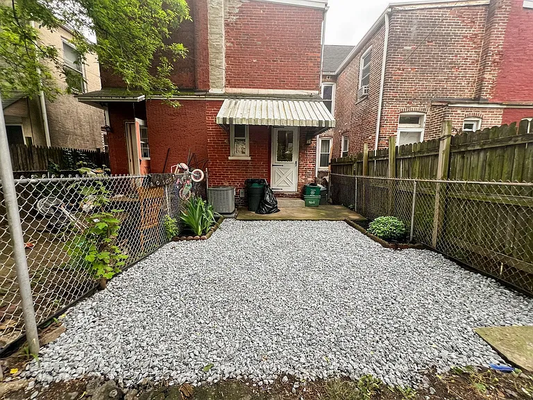 625 Lake St — Photo 38