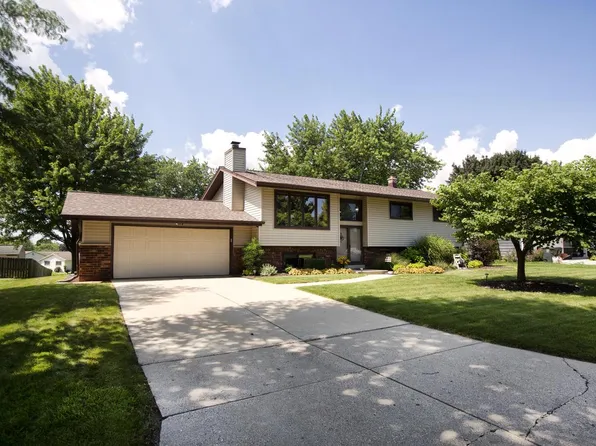 9367 South 35th STREET, Franklin, WI 53132