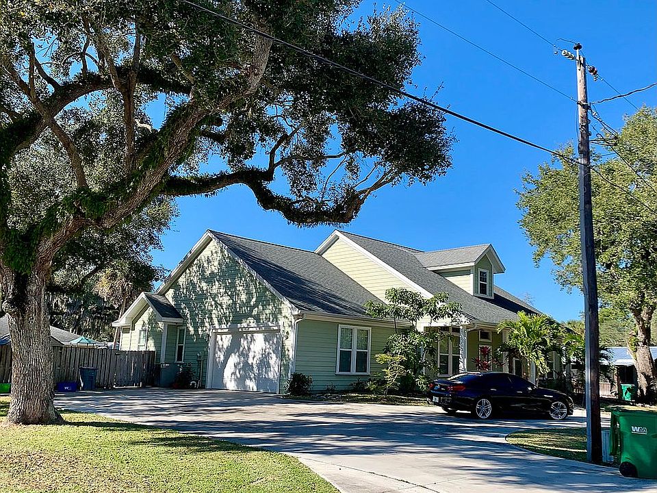 2nd image of 1906 SW 5th Dr