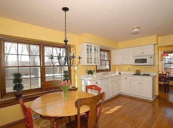 2nd image of 2229 W Glen Hills Ct