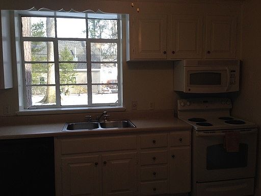 4th image of 8410 Zell Ln