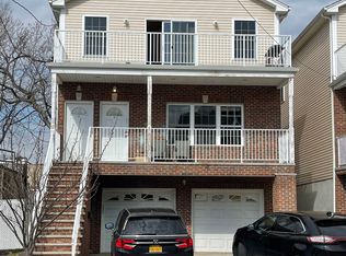 11 E 42nd St FLOOR 2, Bayonne, NJ 07002