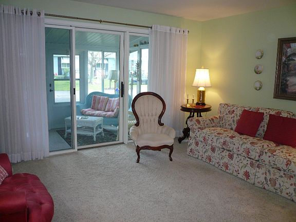 4th image of 5699 Leisure South Dr SE #25