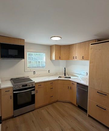 2nd image of 509 Rabbit Ln