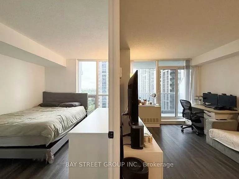 4968 Yonge St #1202 — Photo 9