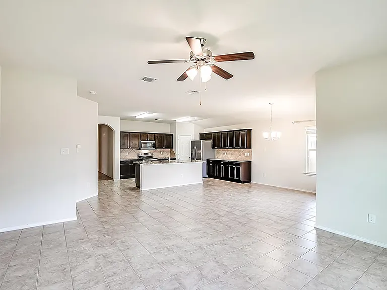 5407 Two Brothers Ln — Photo 4
