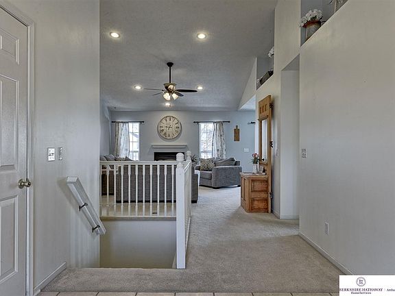4th image of 9805 Brentwood Dr