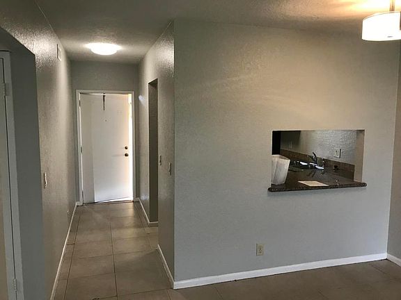 3rd image of 240 Croton Ave APT 107