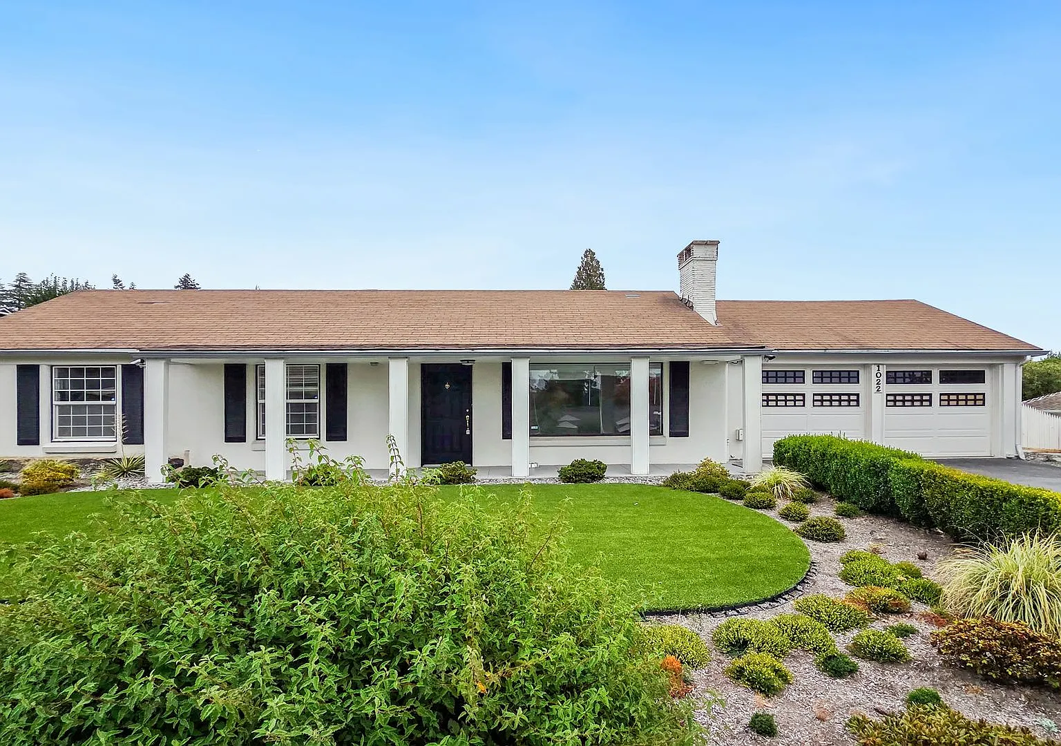 Bellevue Rambler Near Downtown Incredible Value — Photo 1