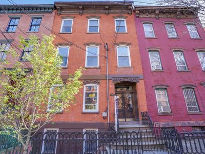245 4th St, Jersey City, NJ, 07302