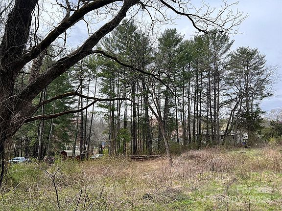 5th image of 20 & 30 Woolly Bear Way