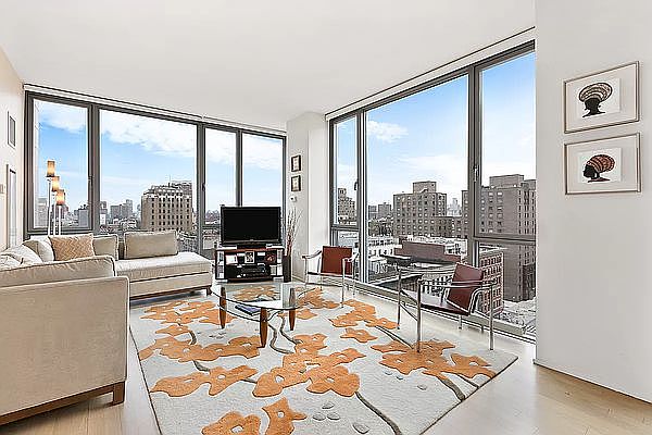 1st image of 110 3rd Ave APT 11D